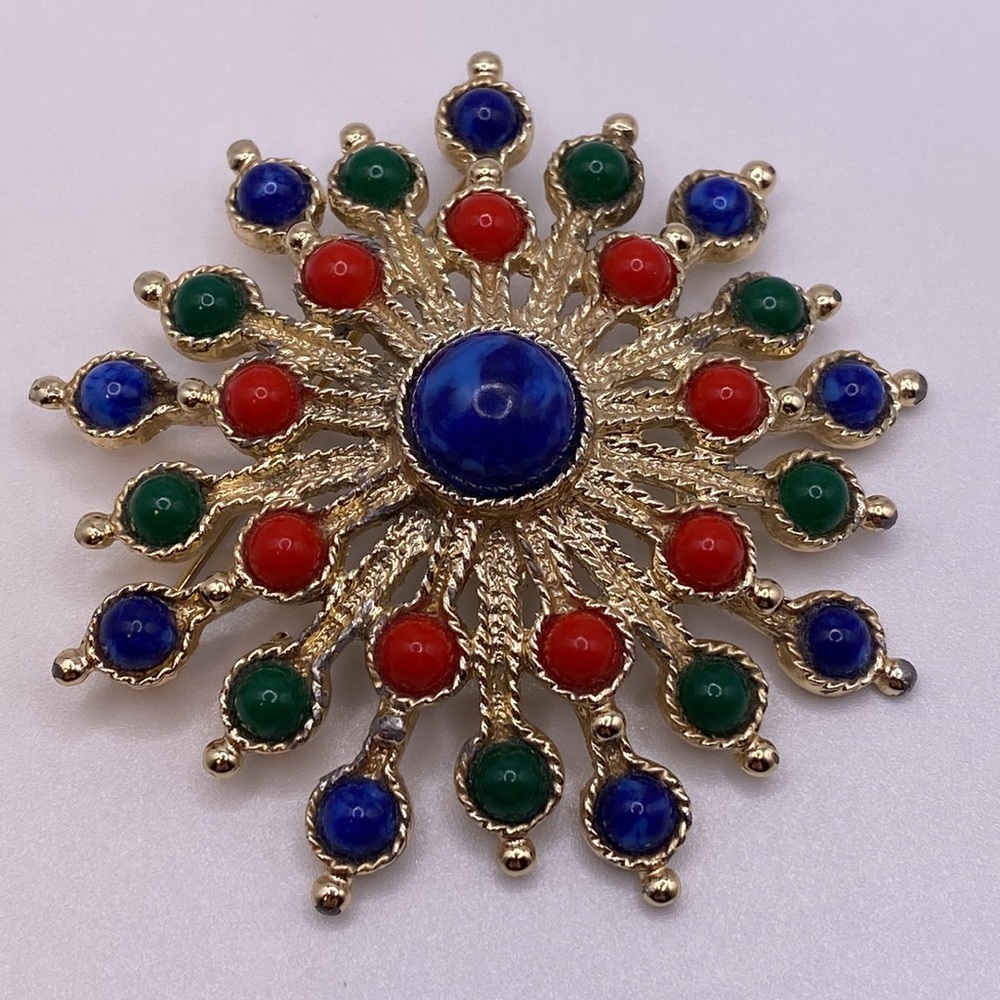 Gorgeous Vintage Sarah Coventry Faux Multicolor Gemstones Ethnic Gold Brooch
